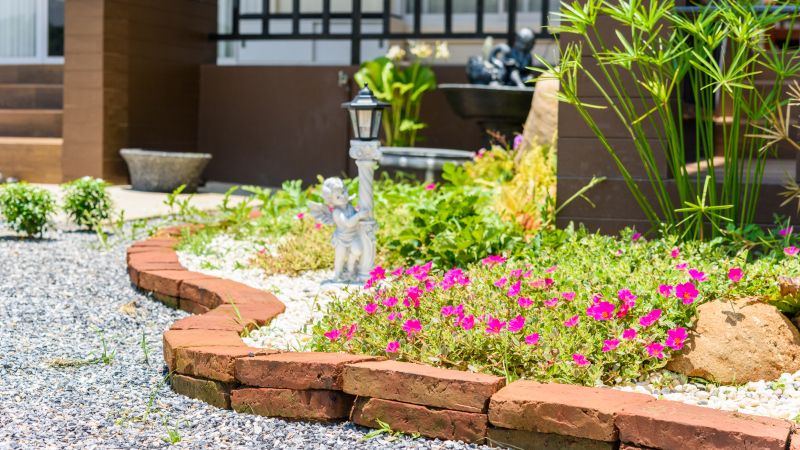 庭の造成・ガーデンライトの設置