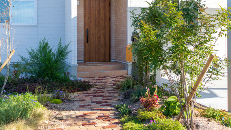 ウッドデッキ・玄関アプローチ施工